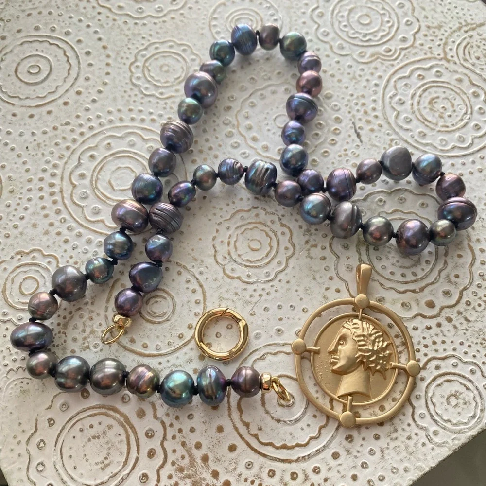 Hand Knotted Gray Pearl Necklace Coin Charm Removable Pendant Jewelry - Picture 4 of 6
